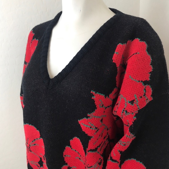 Vintage Threadneedle Street Poinsettia Sweater - Picture 2 of 6